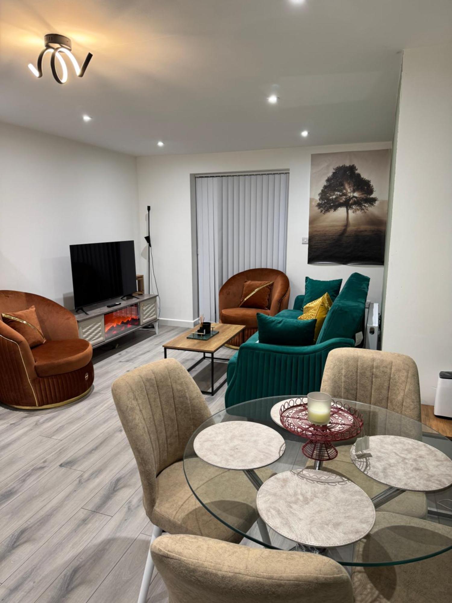 Apartamento The Phantom Ideal For Jr Churchill Manor Nuffield Hospitals B 2023 Built Sleeps 5 People Comfortably Very Modern 2 3 Bathrooms 1 Minute Walk To John Radcliffe Hospital Oxford