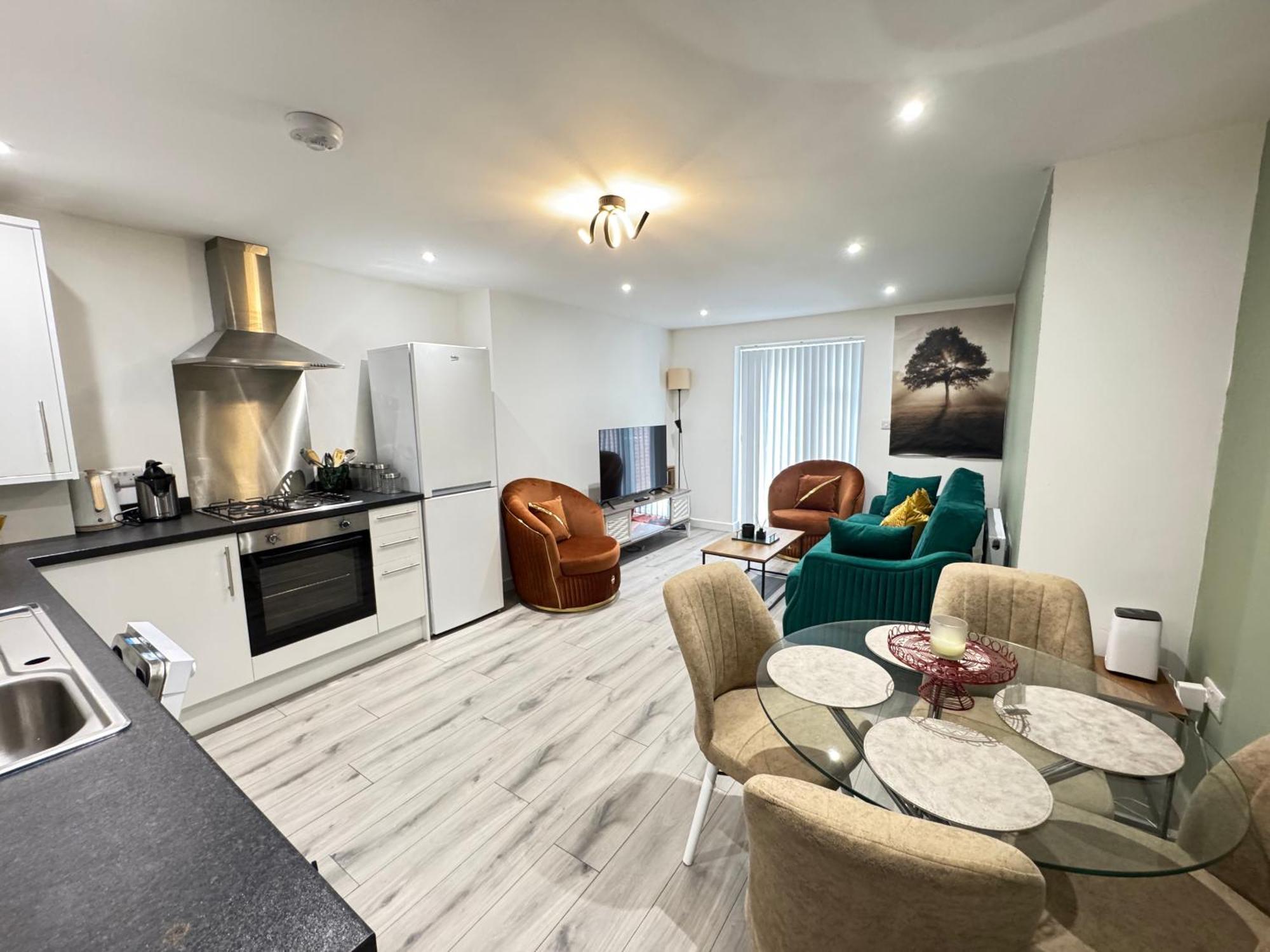 The Phantom Ideal For Jr Churchill Manor Nuffield Hospitals B 2023 Built Sleeps 5 People Comfortably Very Modern 2 3 Bathrooms 1 Minute Walk To John Radcliffe Hospital Apartamento Oxford